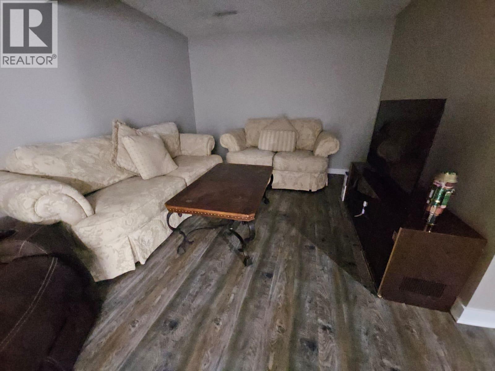 8 Sentinal Place, Tumbler Ridge