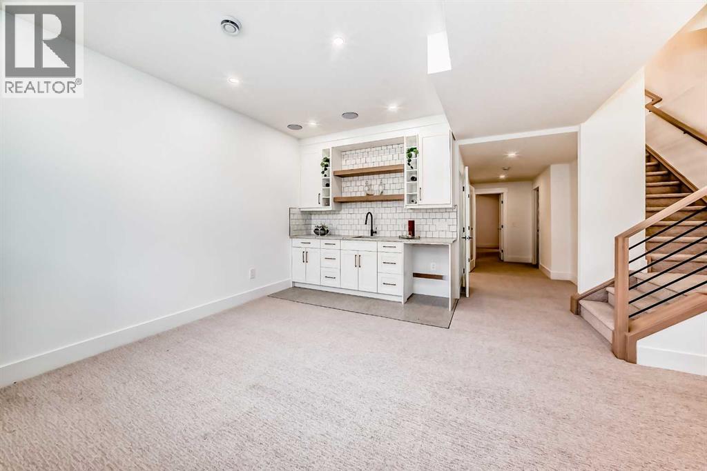 Single Family House for Sale in   Avenue SW North Glenmore Park Calgary 