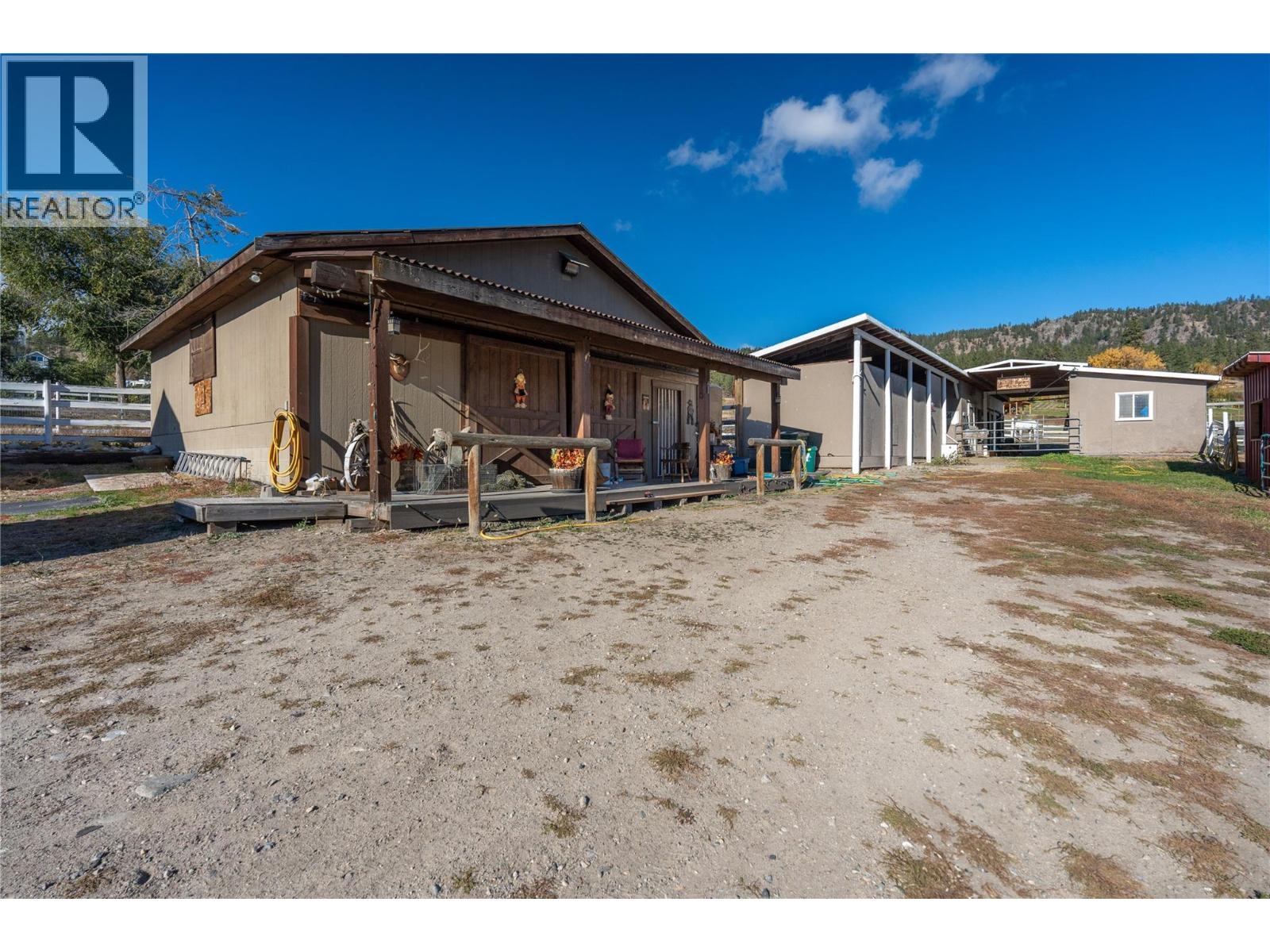 15902 Prairie Valley Road, Summerland