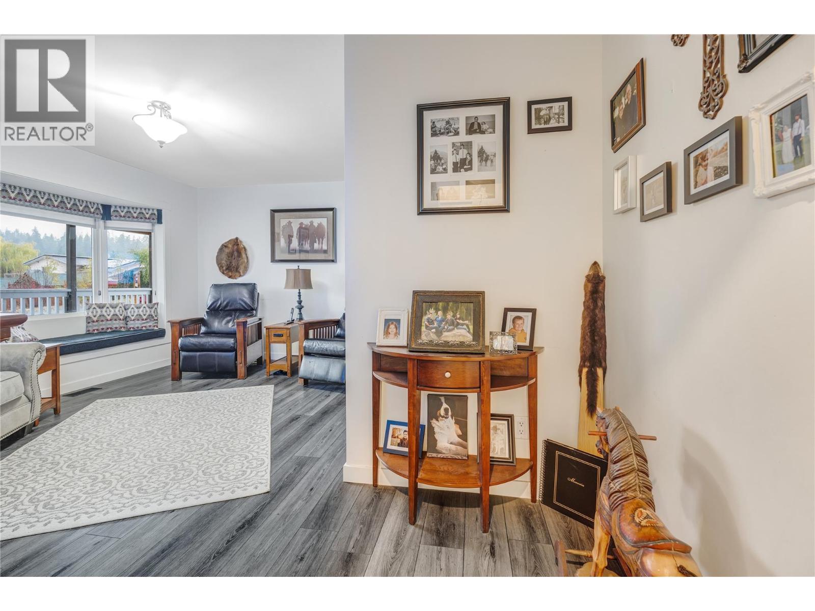 15902 Prairie Valley Road, Summerland