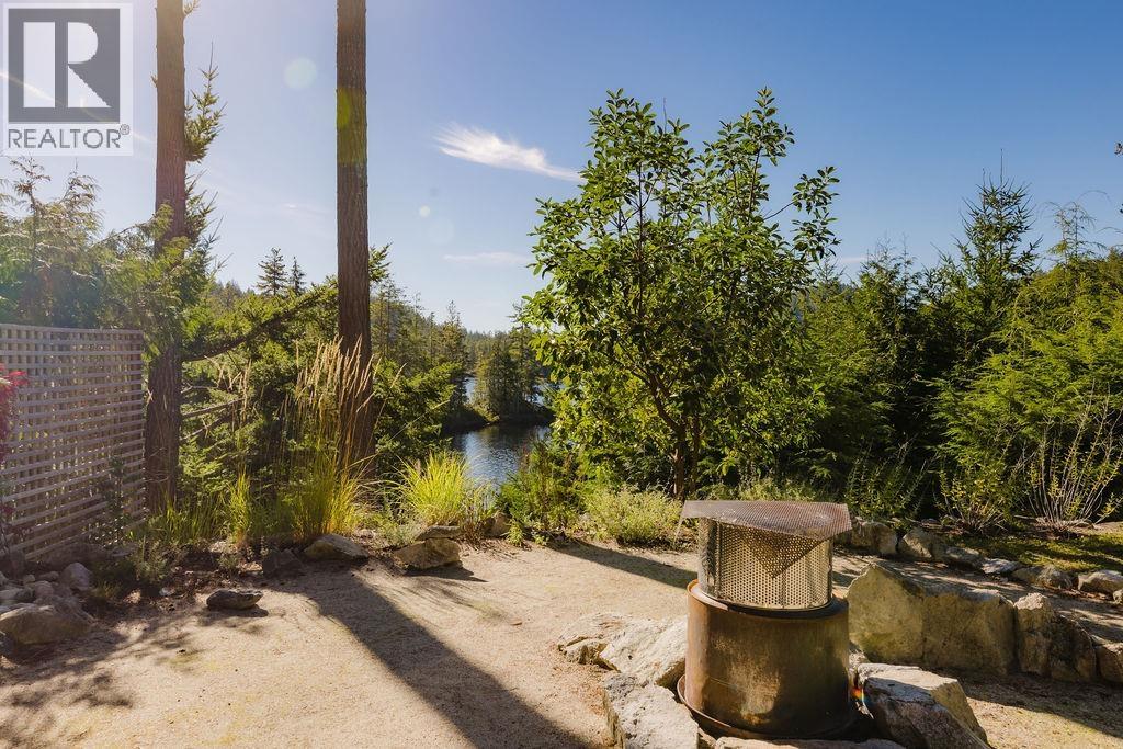 5090 ELLIOT ROAD, Garden Bay