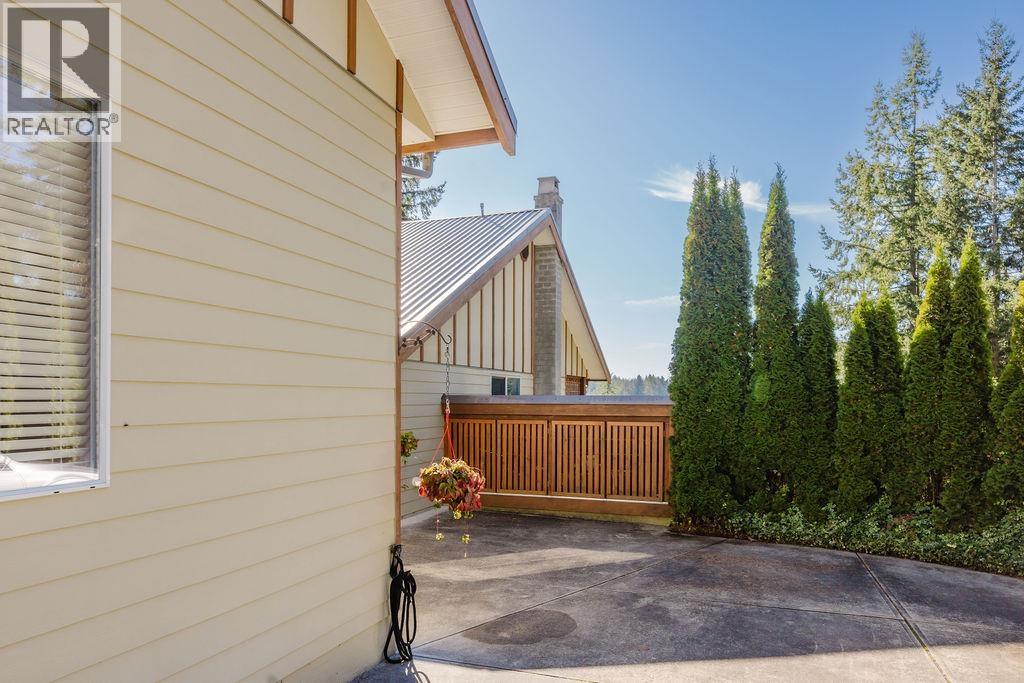 5090 ELLIOT ROAD, Garden Bay