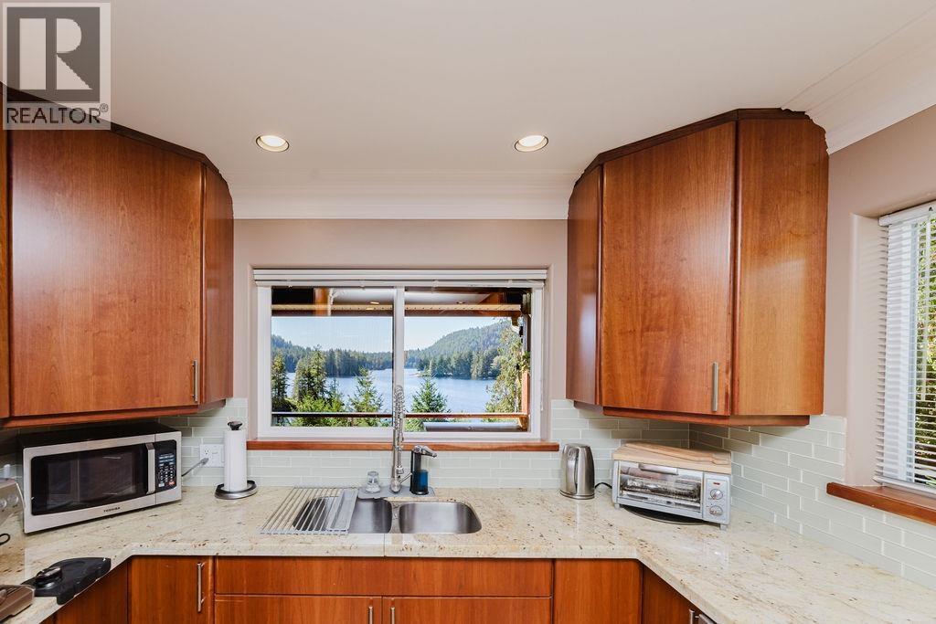 5090 ELLIOT ROAD, Garden Bay