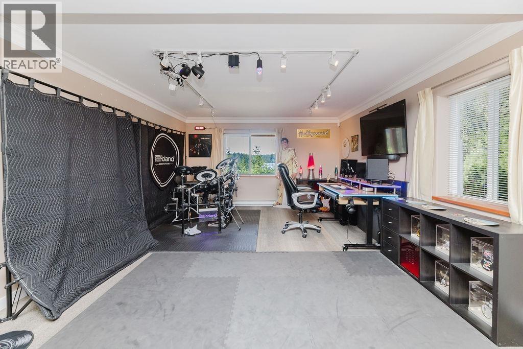 5090 ELLIOT ROAD, Garden Bay