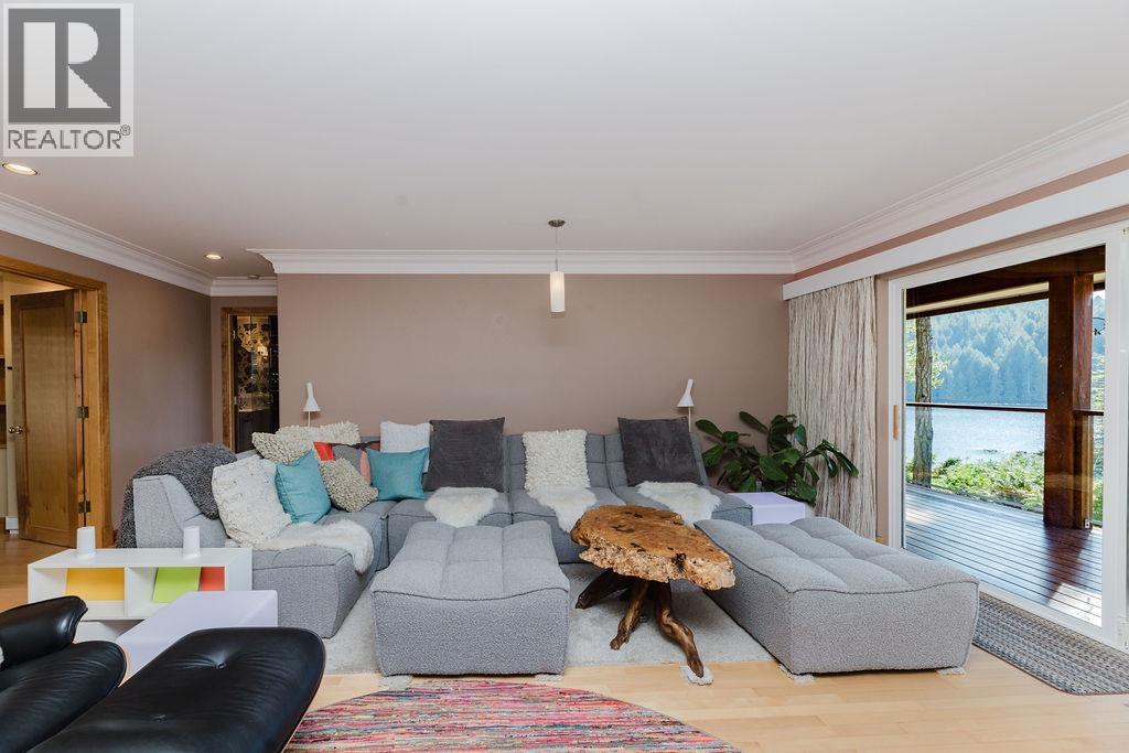 5090 ELLIOT ROAD, Garden Bay