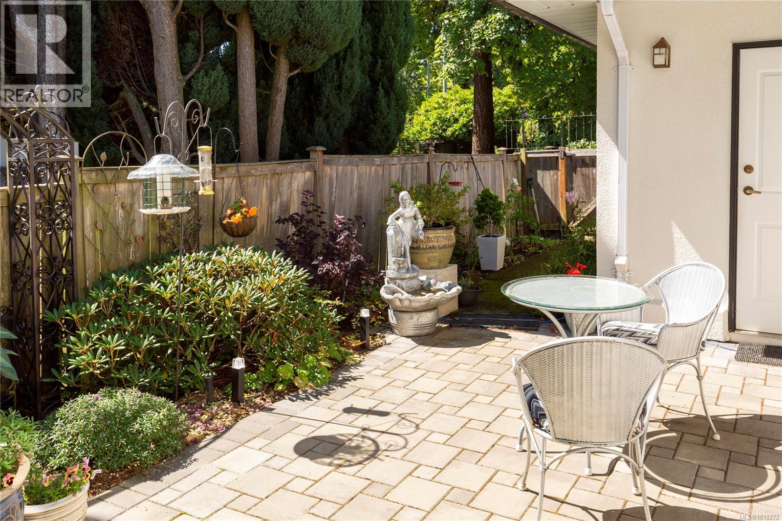 #7 919 PEMBERTON RD - 12