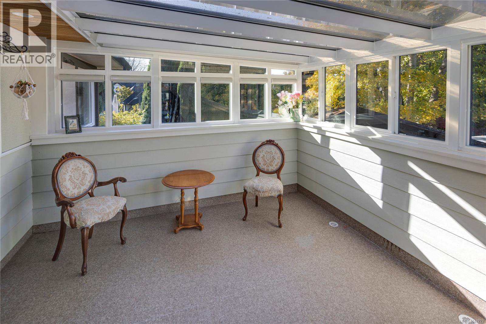 #7 919 PEMBERTON RD - 22