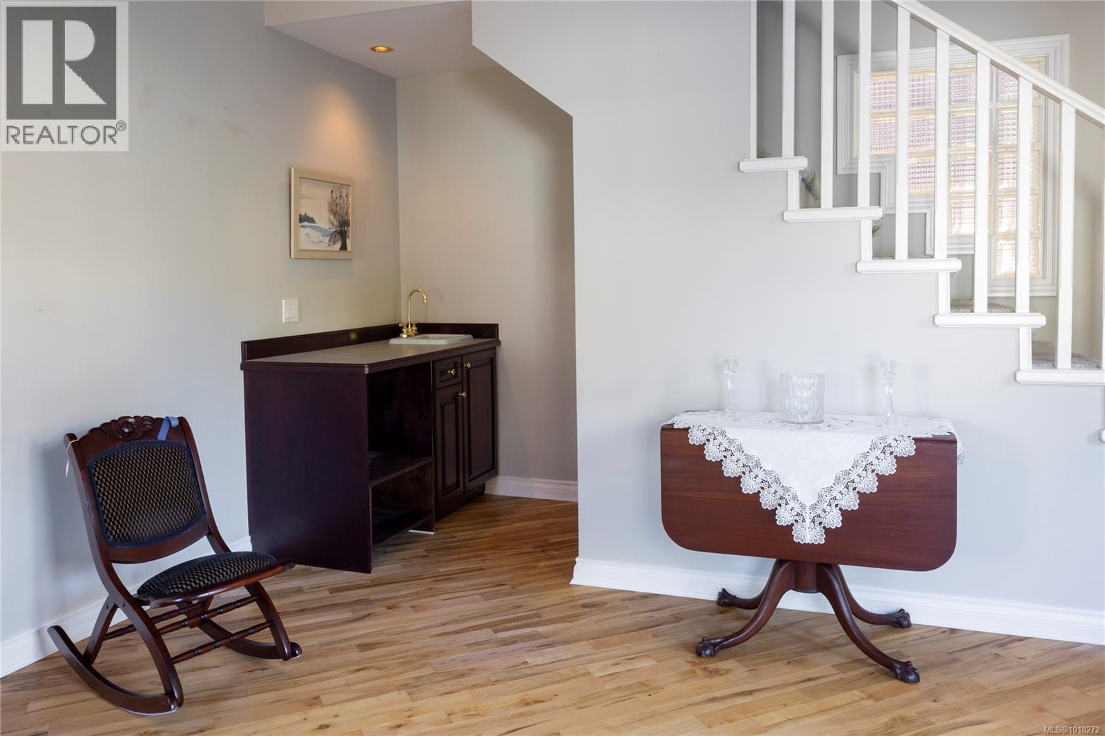 #7 919 PEMBERTON RD - 8