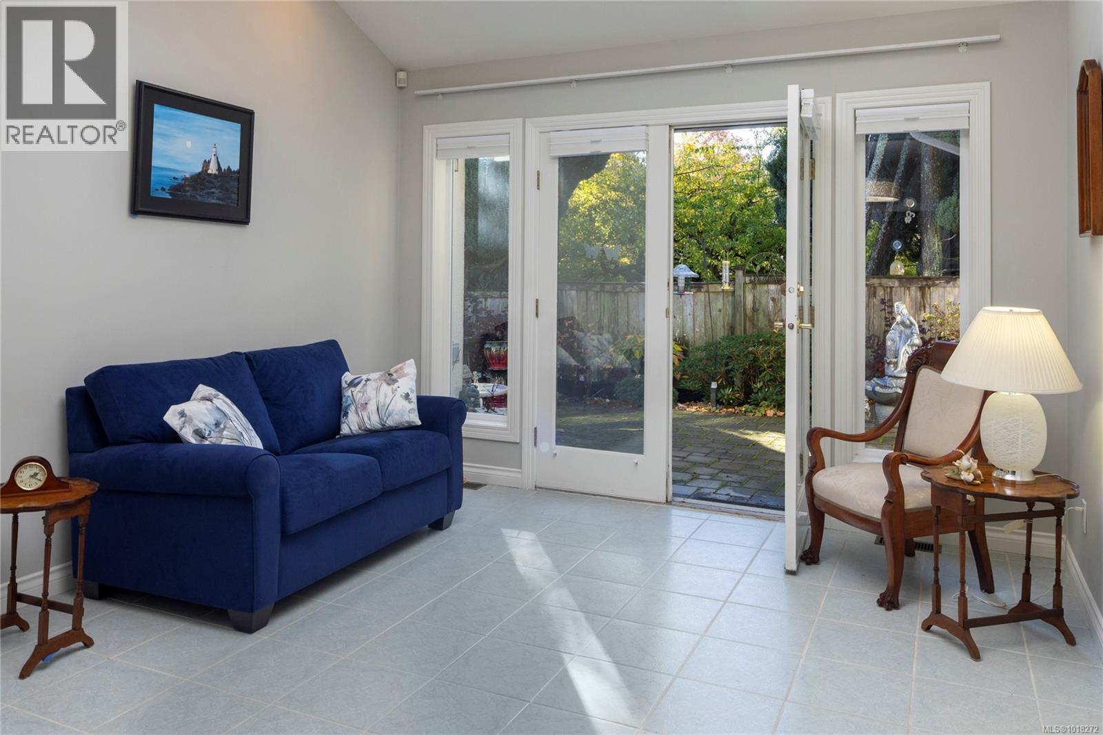 #7 919 PEMBERTON RD - 9