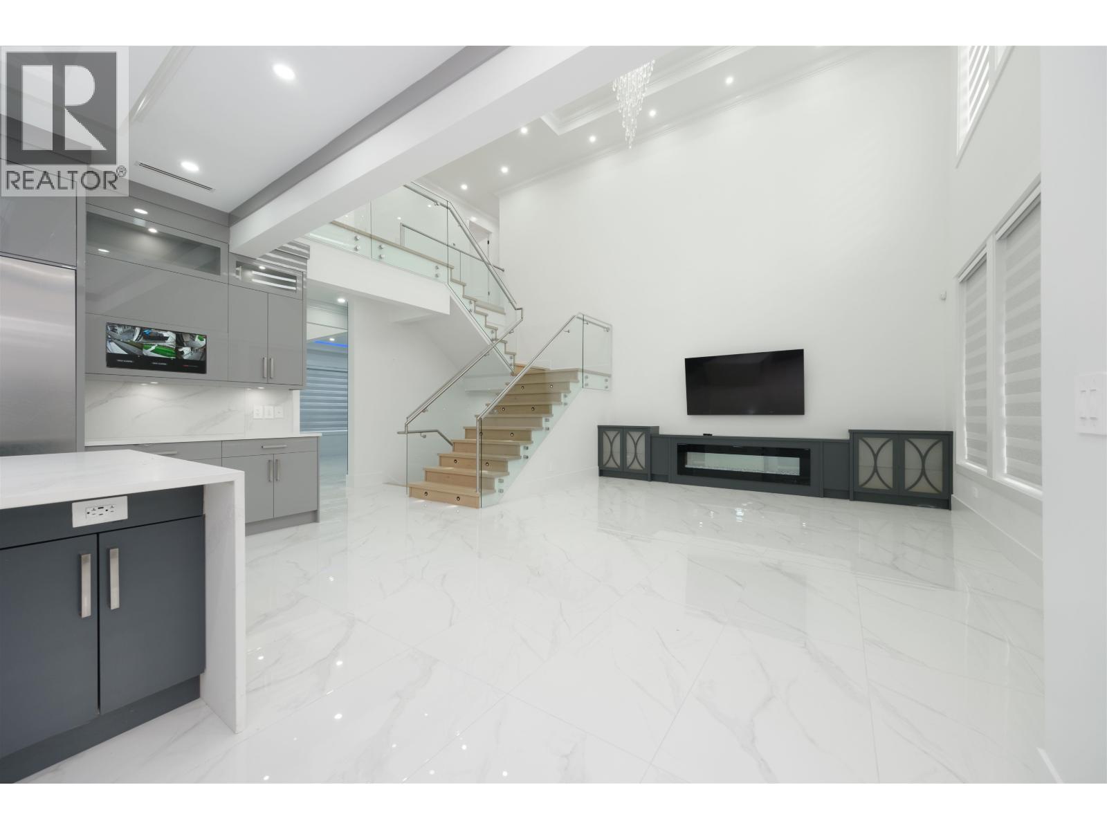 1100 COMO LAKE AVENUE, Coquitlam