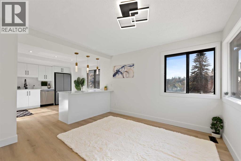 Single Family House 4 Level for Sale in  Glamis Gardens SW Glamorgan Calgary 