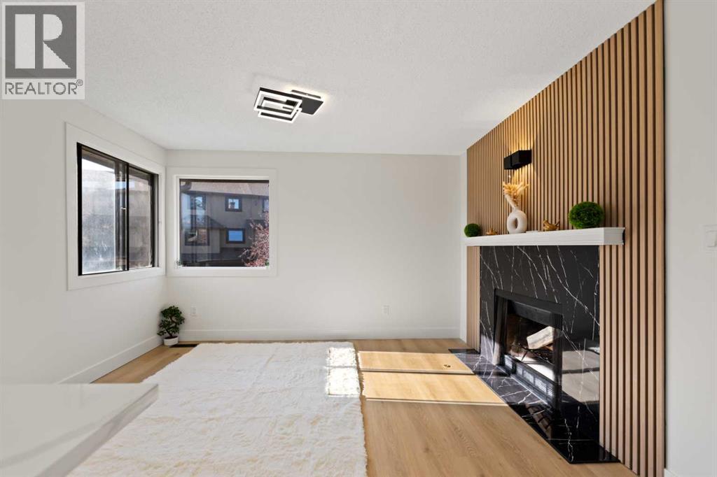 Single Family House 4 Level for Sale in  Glamis Gardens SW Glamorgan Calgary 