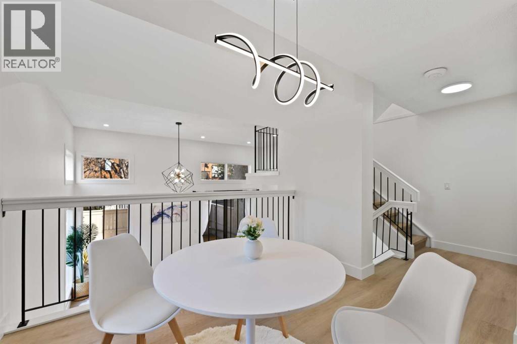 Single Family House 4 Level for Sale in  Glamis Gardens SW Glamorgan Calgary 