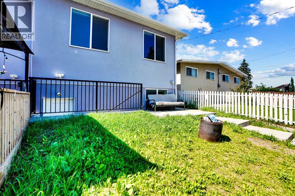 Single Family House Bi-level for Sale in   Street SE Forest Lawn Calgary 