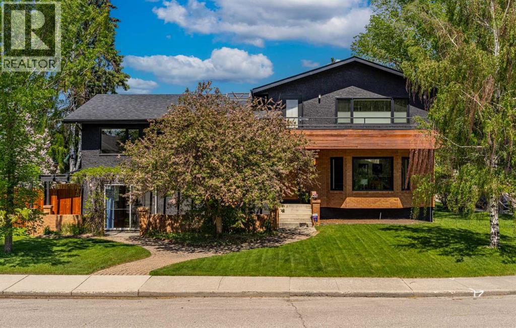 Single Family House 5 Level for Sale in   Avenue NW St Andrews Heights Calgary 