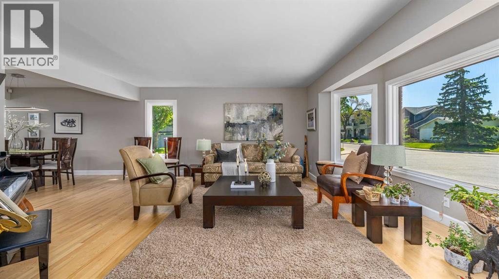 Single Family House 5 Level for Sale in   Avenue NW St Andrews Heights Calgary 