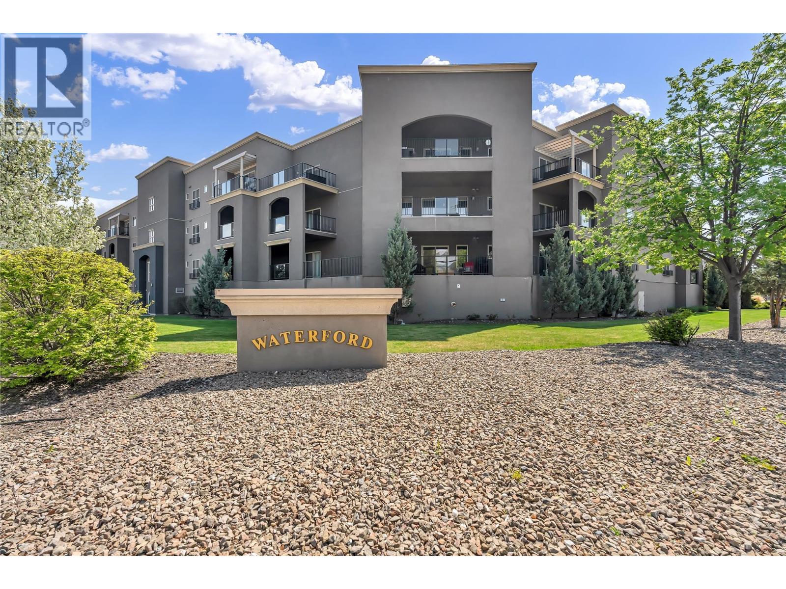 #302-250 Waterford Avenue, Penticton