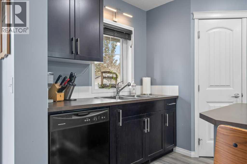 Single Family House for Sale in  Chaparral Valley Gardens SE Chaparral Calgary 