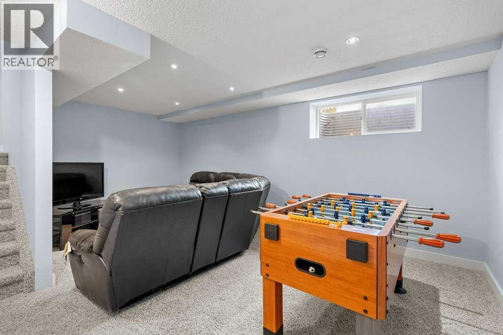 Single Family House for Sale in  Chaparral Valley Gardens SE Chaparral Calgary 