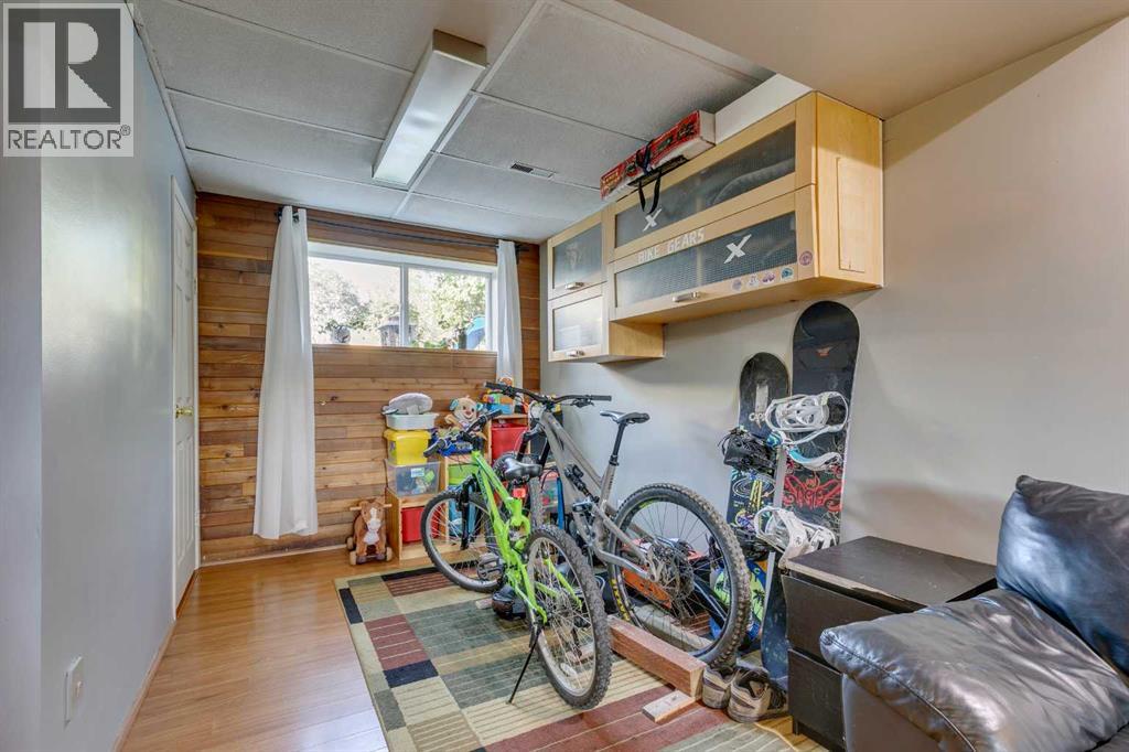 Single Family House Bi-level for Sale in  Malvern Close NE Marlborough Park Calgary 