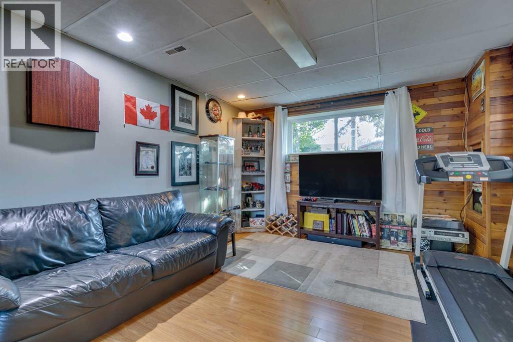 Single Family House Bi-level for Sale in  Malvern Close NE Marlborough Park Calgary 