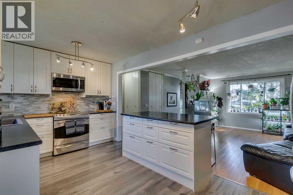 Single Family House Bi-level for Sale in  Malvern Close NE Marlborough Park Calgary 