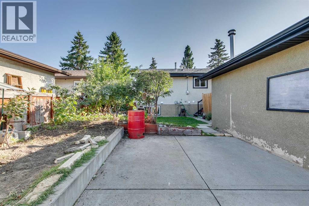 Single Family House Bi-level for Sale in  Malvern Close NE Marlborough Park Calgary 