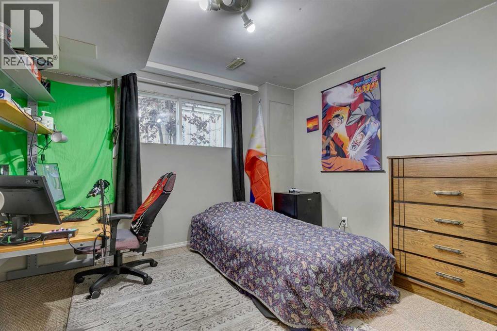 Single Family House Bi-level for Sale in  Malvern Close NE Marlborough Park Calgary 