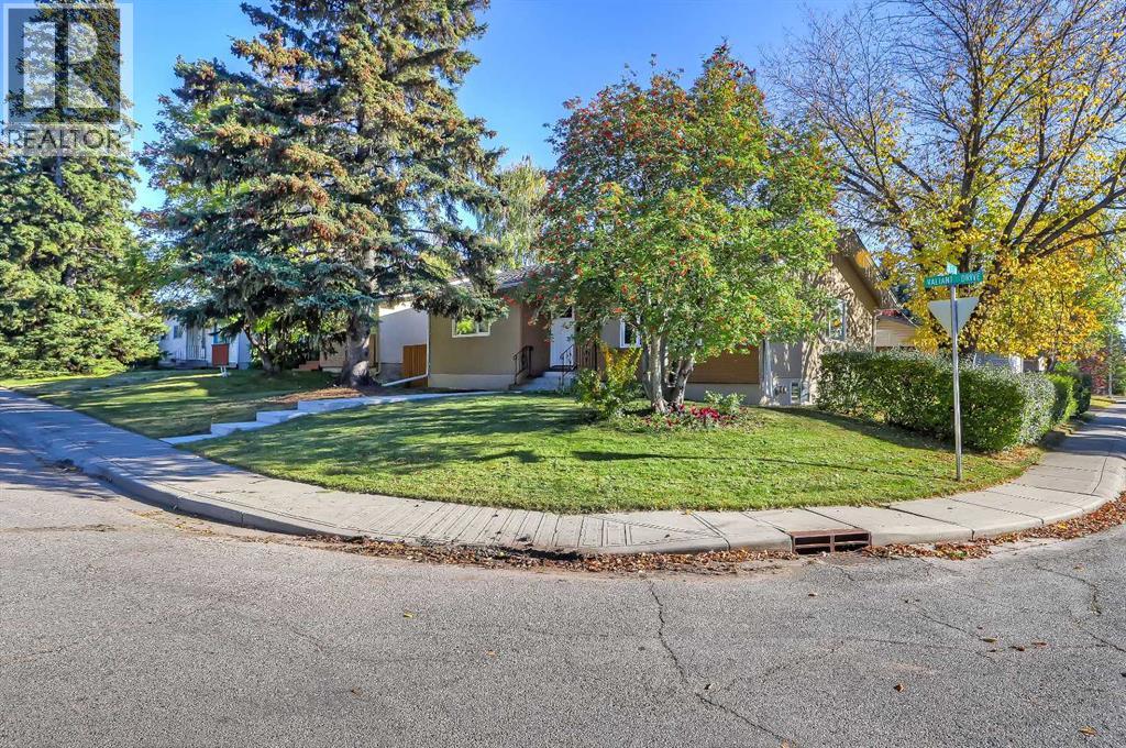 5219 Valiant Drive NW, Calgary, Alberta