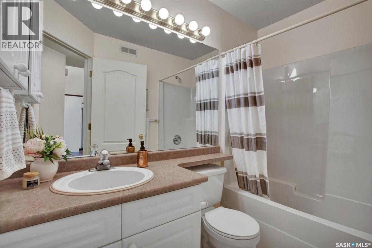 Single Family House Bungalow for Sale in   Heritage GREEN Saskatoon 