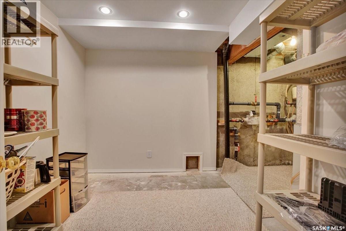 Single Family House Bungalow for Sale in   Heritage GREEN Saskatoon 