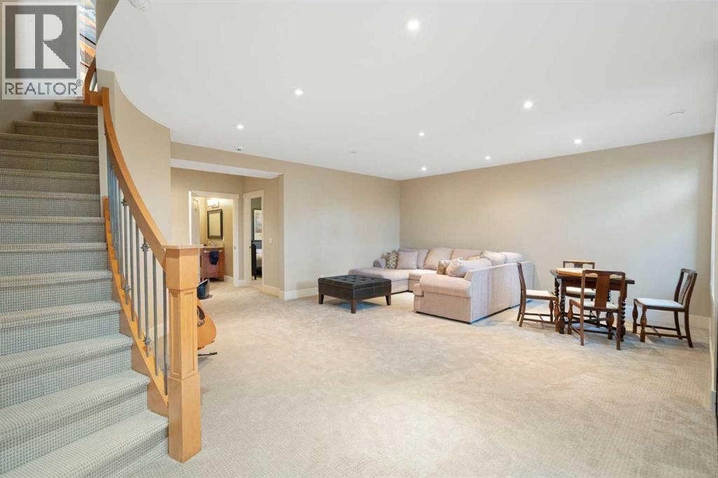 Single Family House for Sale in   Avenue NW Capitol Hill Calgary 