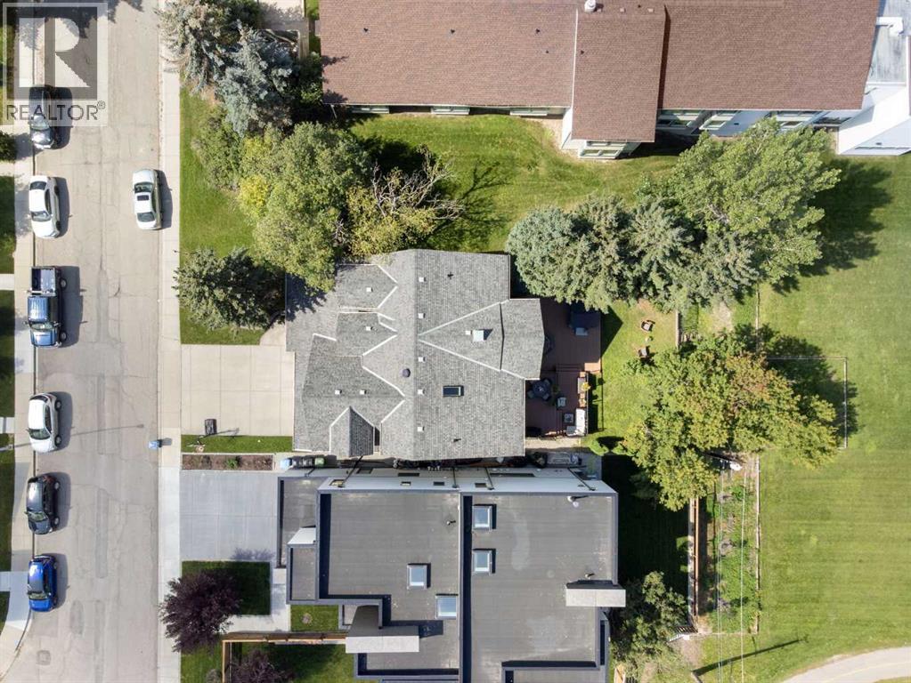 Single Family House for Sale in   Avenue NW Capitol Hill Calgary 