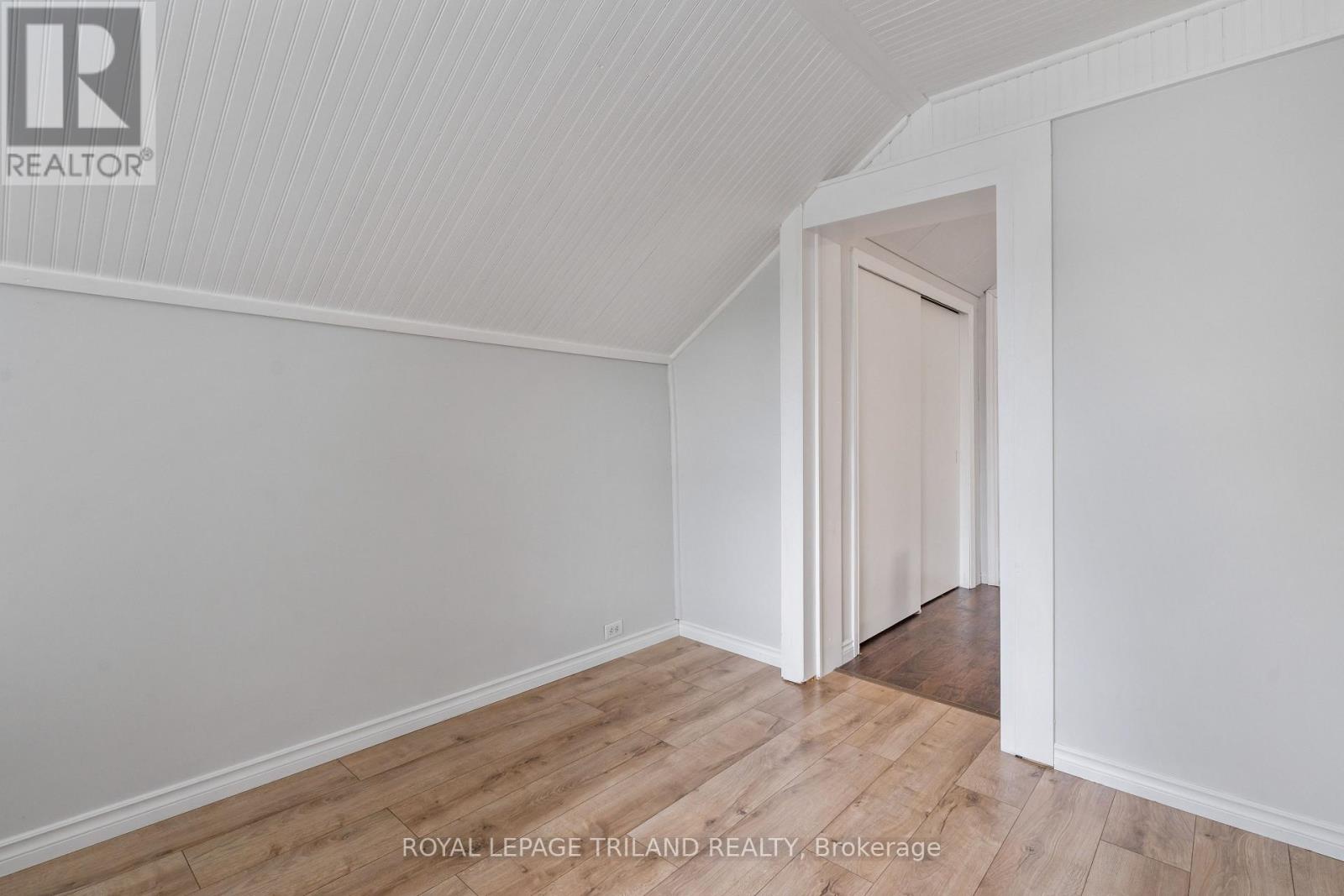 Single Family House for Sale in  CATHERINE STREET North Middlesex (Parkhill) 