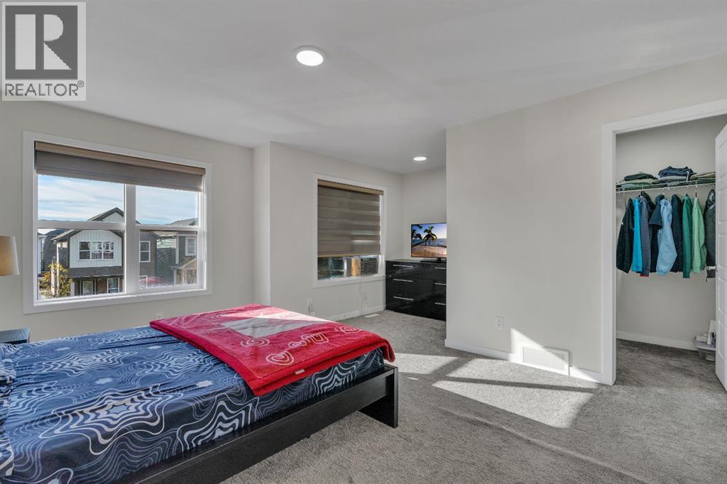 Single Family House for Sale in  Savanna Link NE Saddle Ridge Calgary 