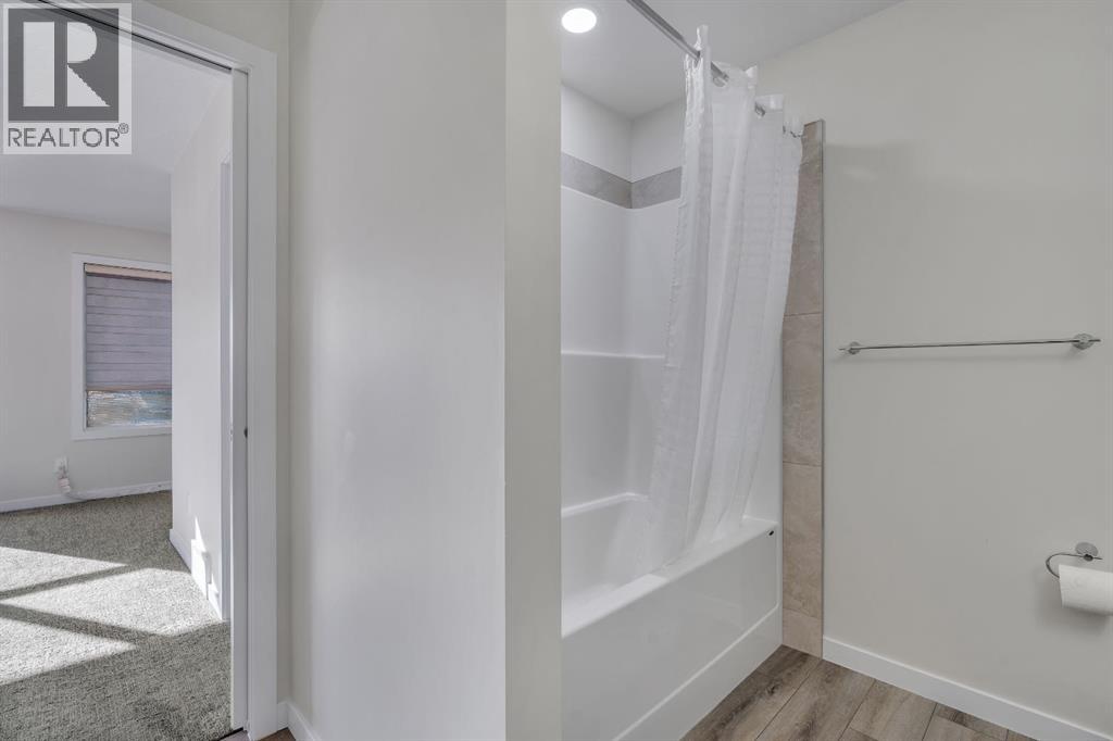 Single Family House for Sale in  Savanna Link NE Saddle Ridge Calgary 