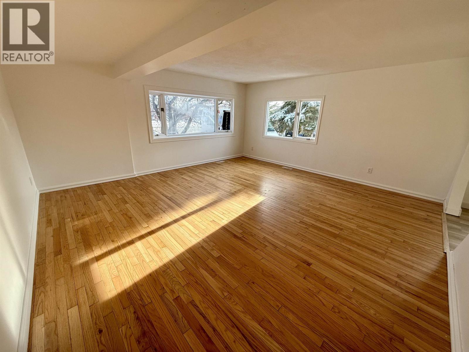 8716 75 STREET, Fort St. John