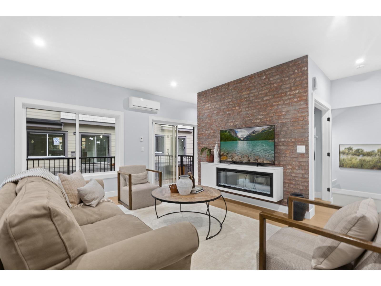 12 9688 182A STREET, Surrey