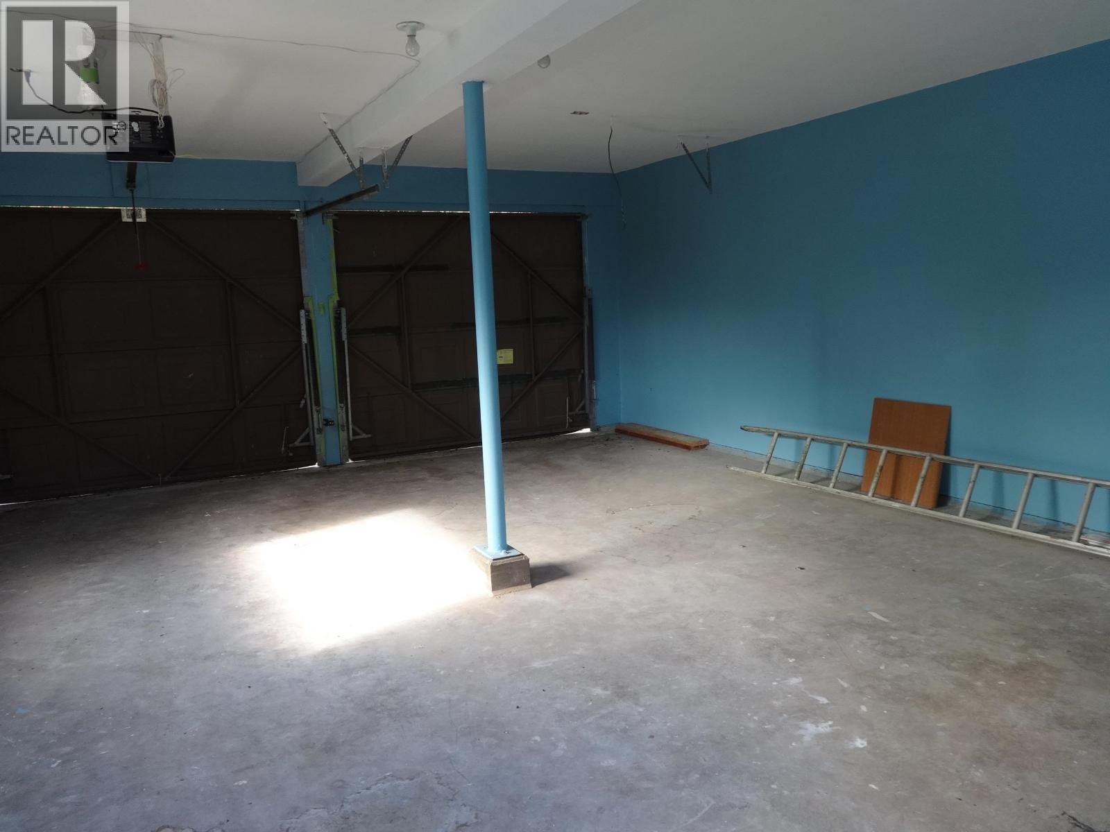 11682 SUNSHINE COAST HIGHWAY, Madeira Park