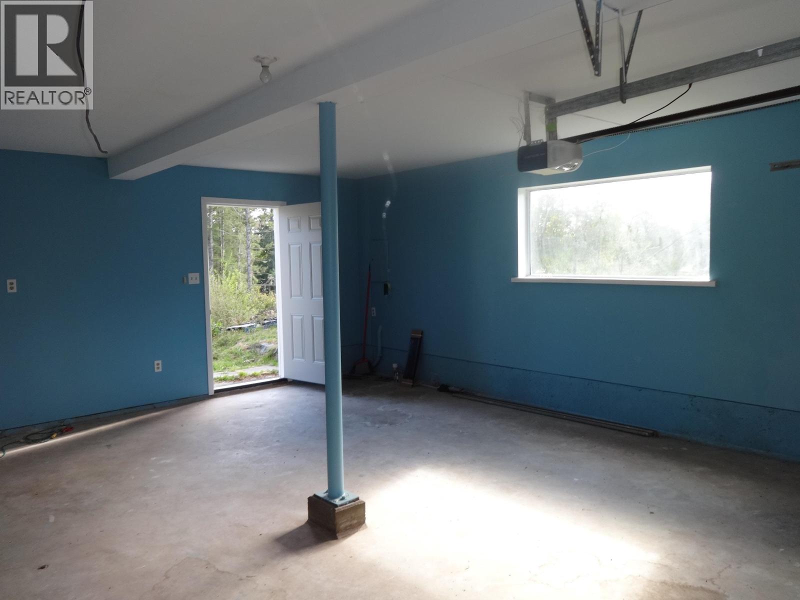 11682 SUNSHINE COAST HIGHWAY, Madeira Park