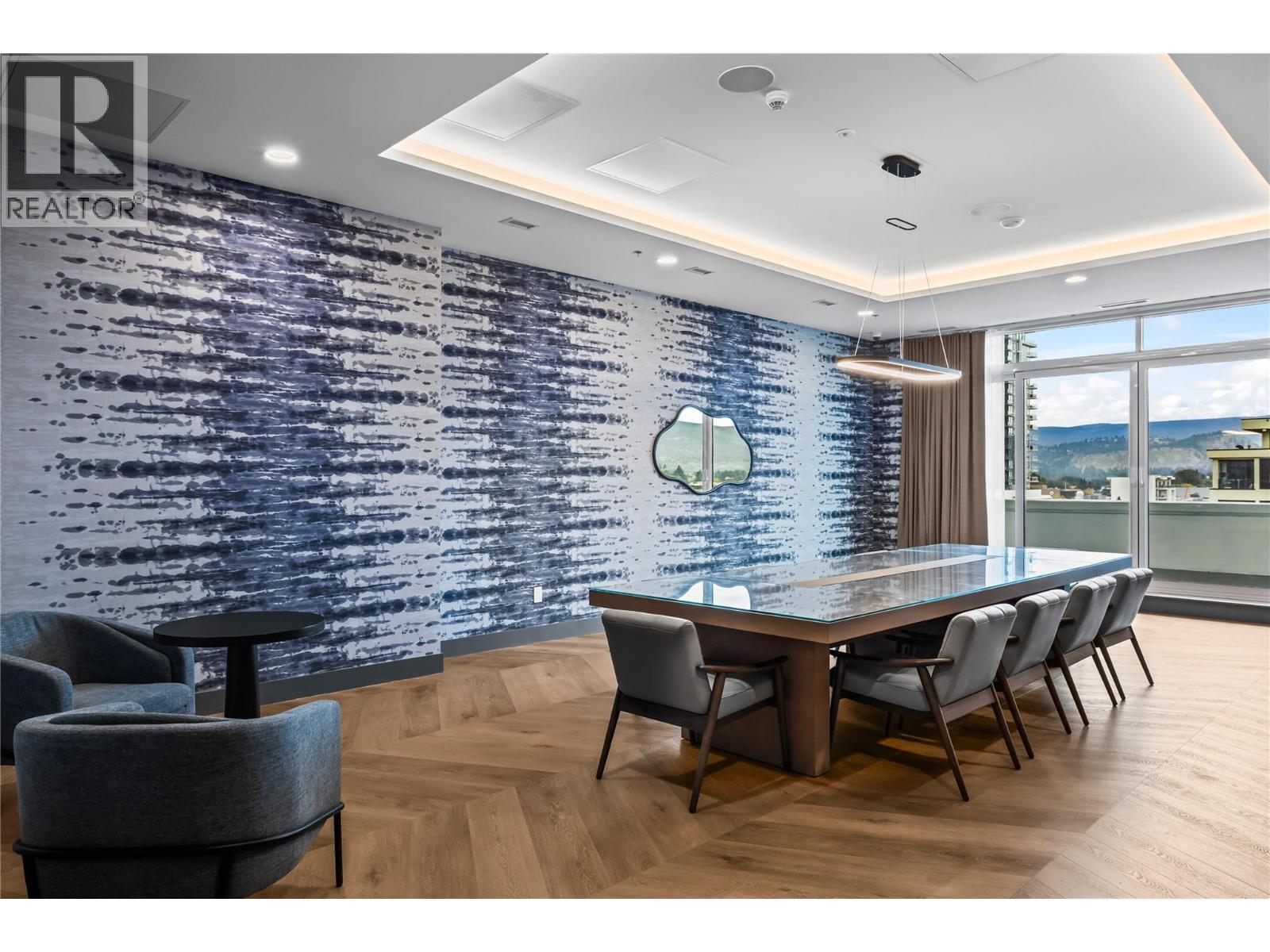 2108 238 Leon Avenue, Kelowna