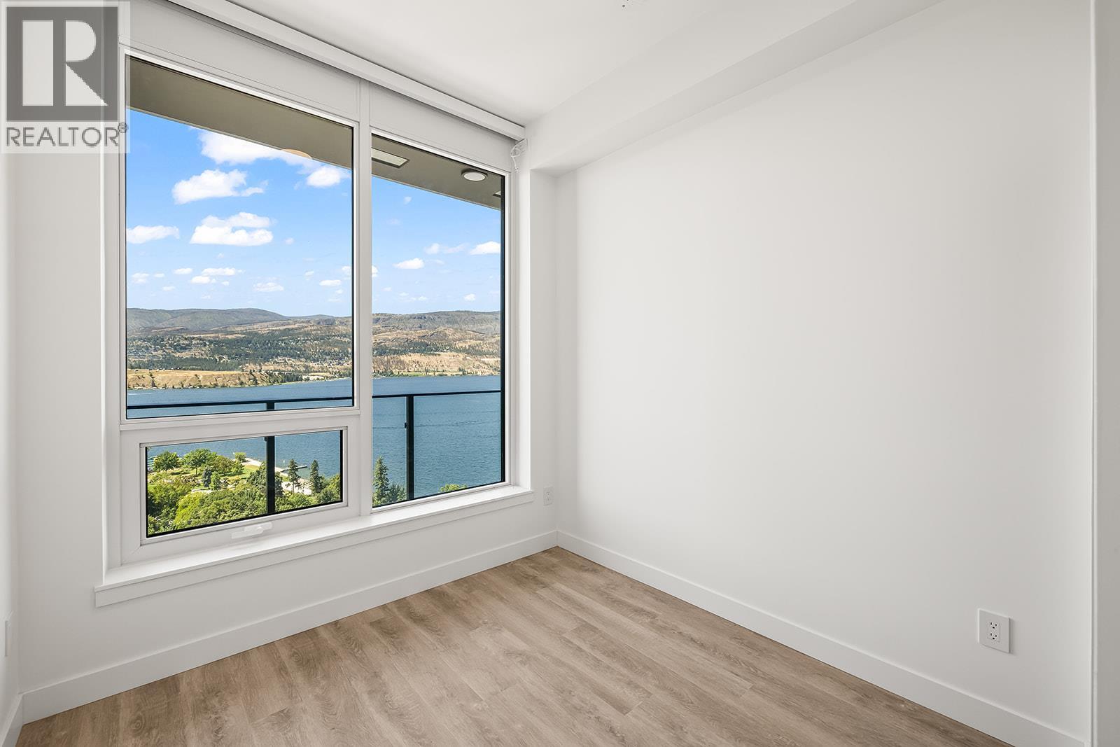 2108 238 Leon Avenue, Kelowna