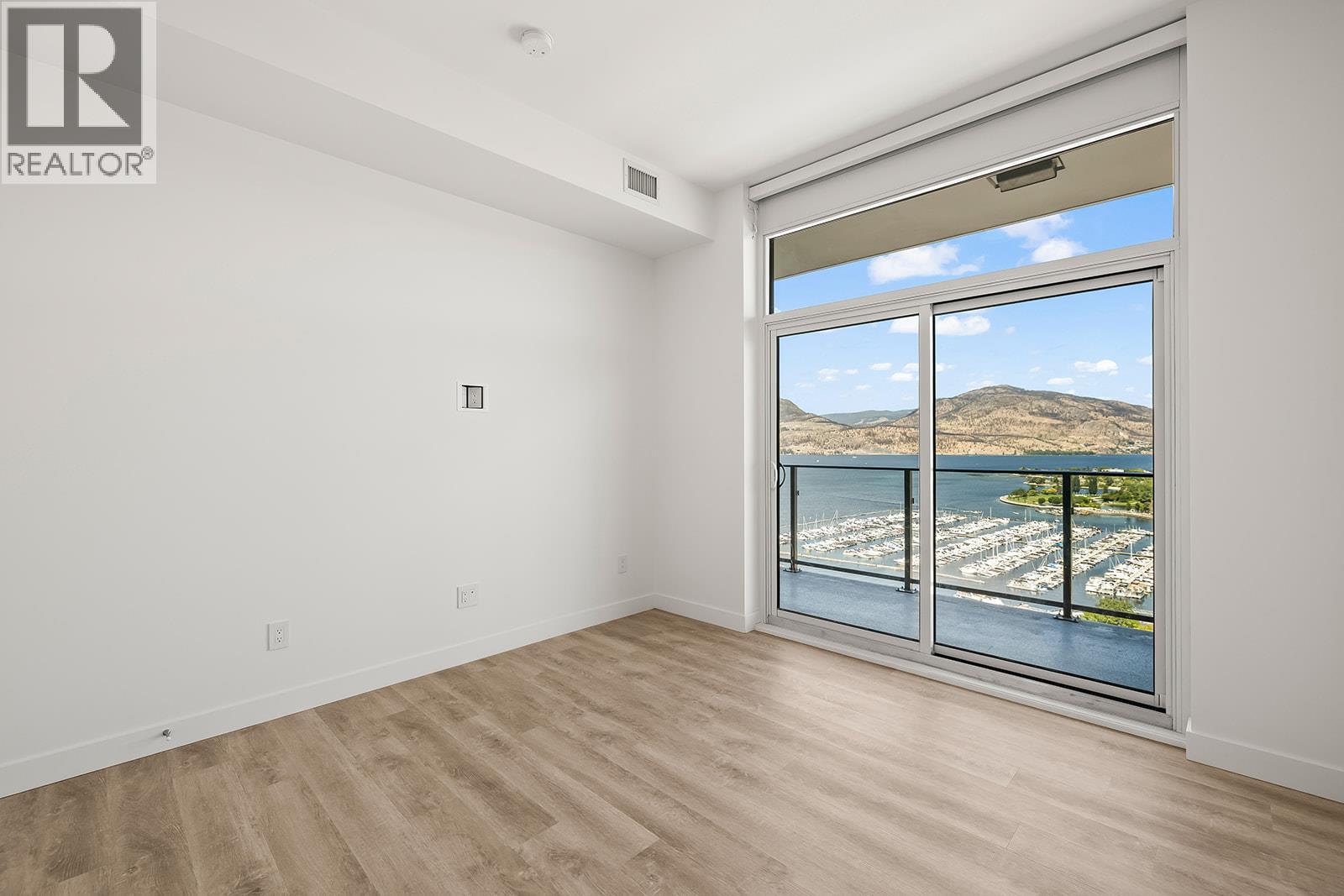 2108 238 Leon Avenue, Kelowna