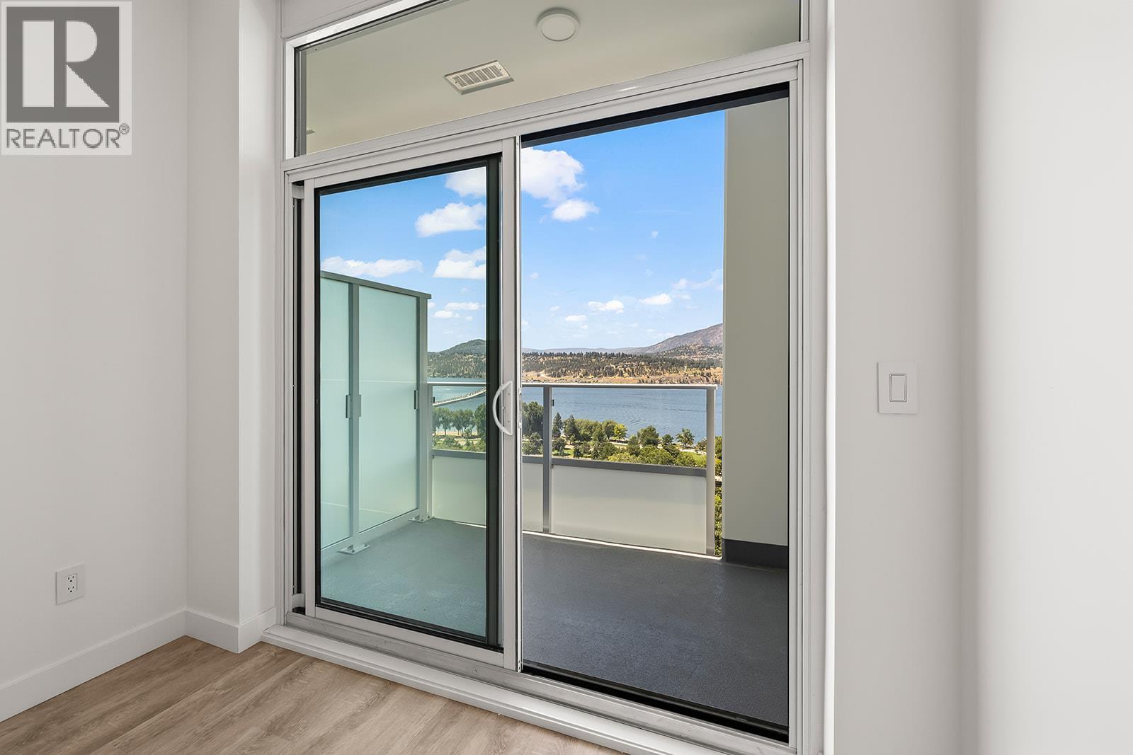 2108 238 Leon Avenue, Kelowna