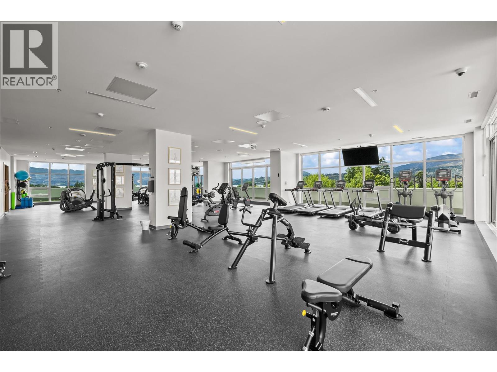 2108 238 Leon Avenue, Kelowna