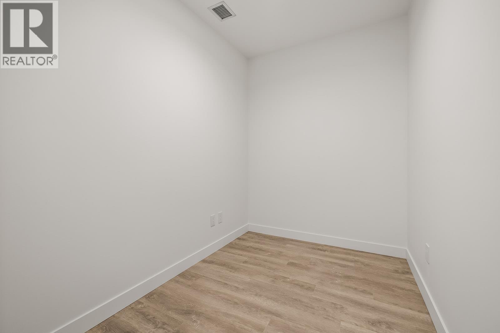 2108 238 Leon Avenue, Kelowna