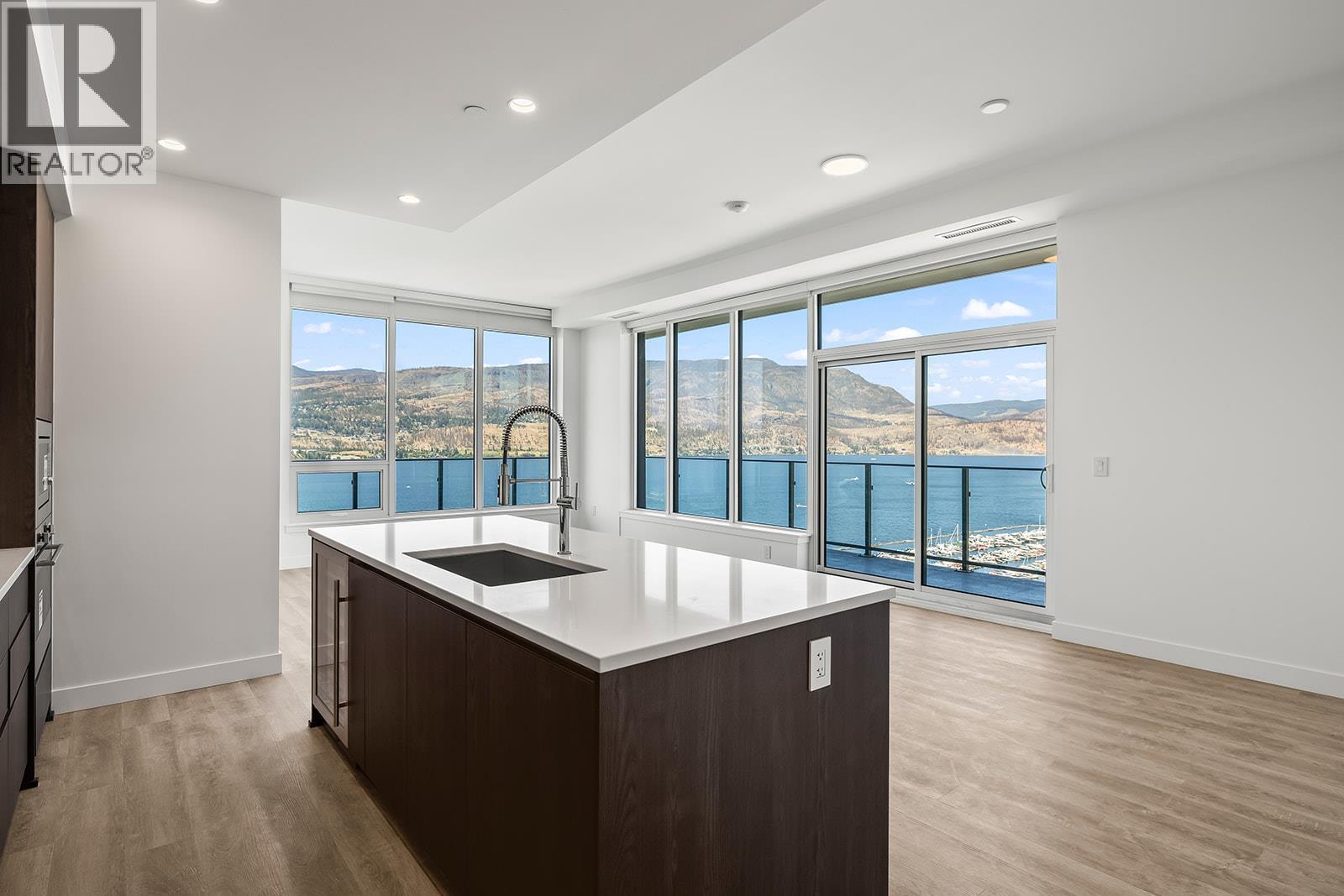 2108 238 Leon Avenue, Kelowna