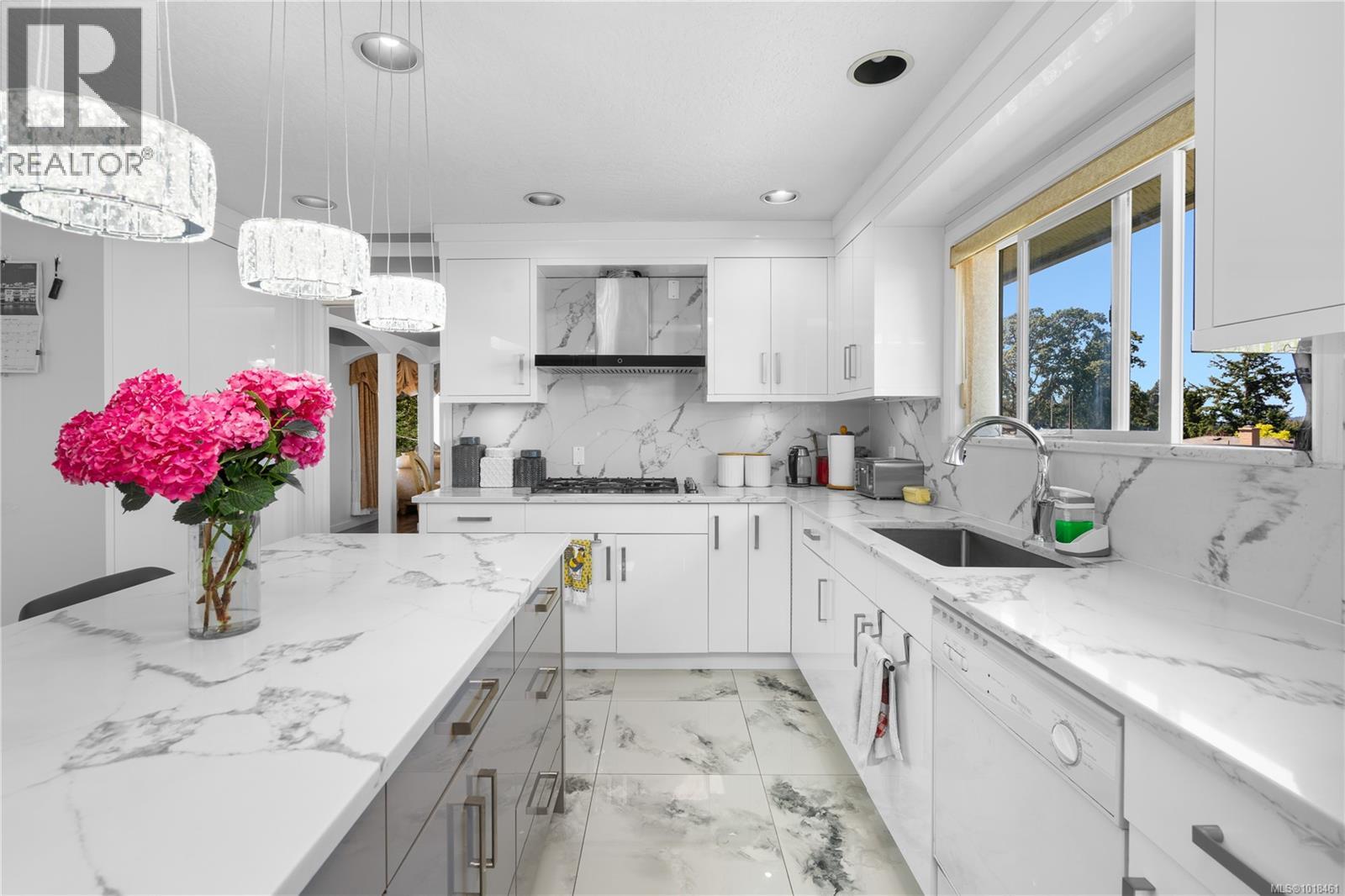 4202 Quadra Street, Saanich