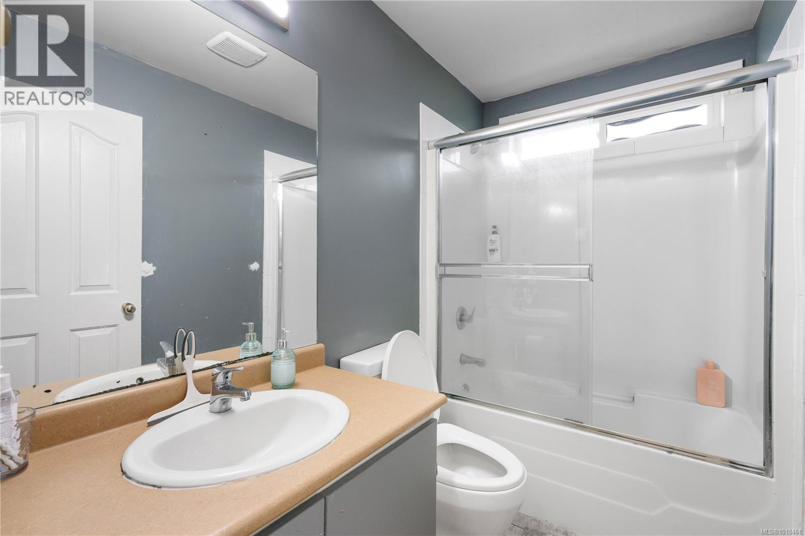 4202 Quadra Street, Saanich