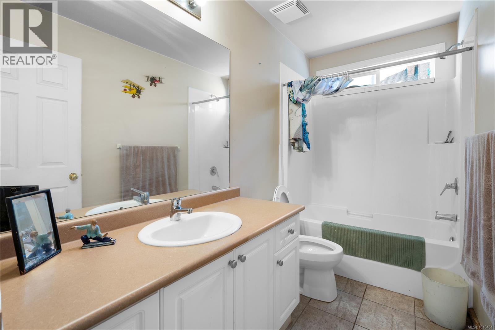 4202 Quadra Street, Saanich